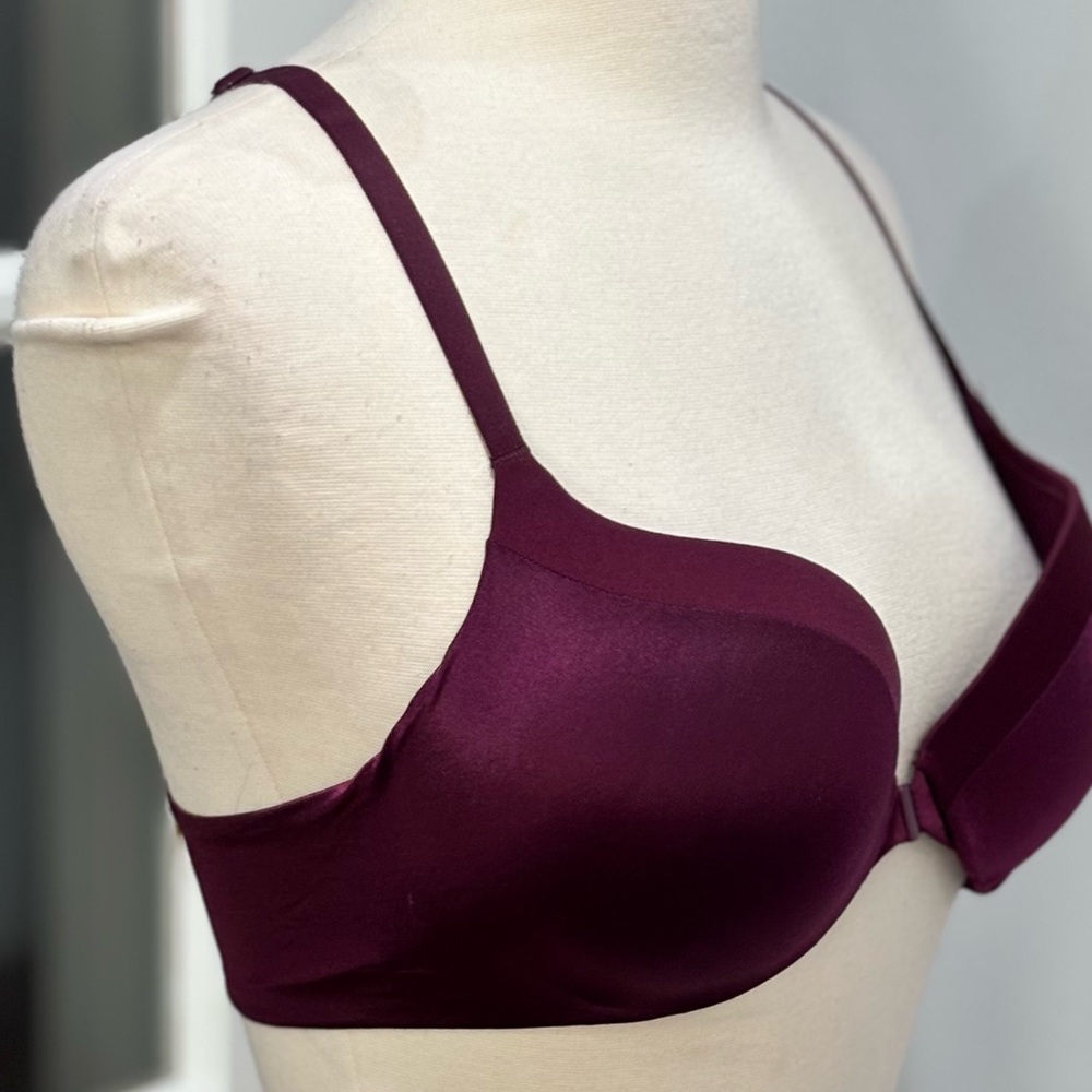 Victoria’s Secret VINTAGE (2015) Racerback Push-Up Underwire Front Clasp Bra